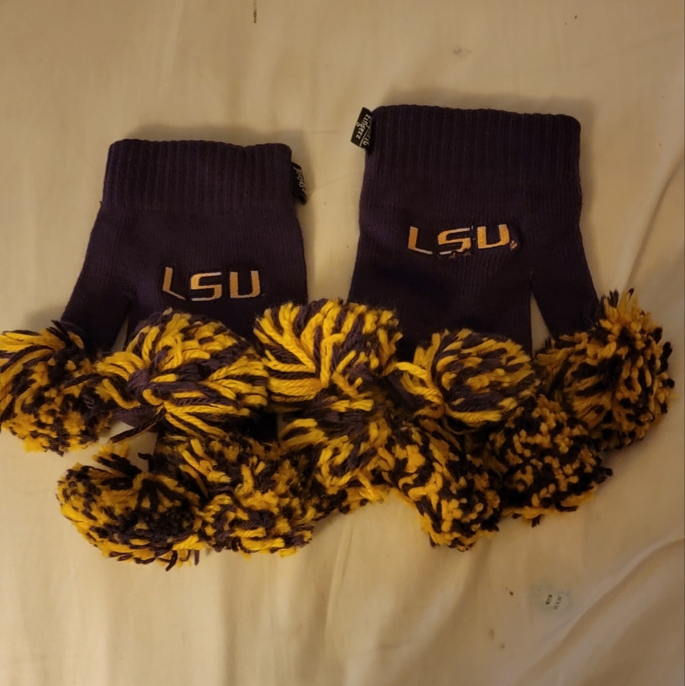 LSU gloves
